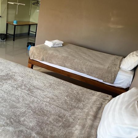 V Tharm Hotel Ούντον Τάνι Εξωτερικό φωτογραφία