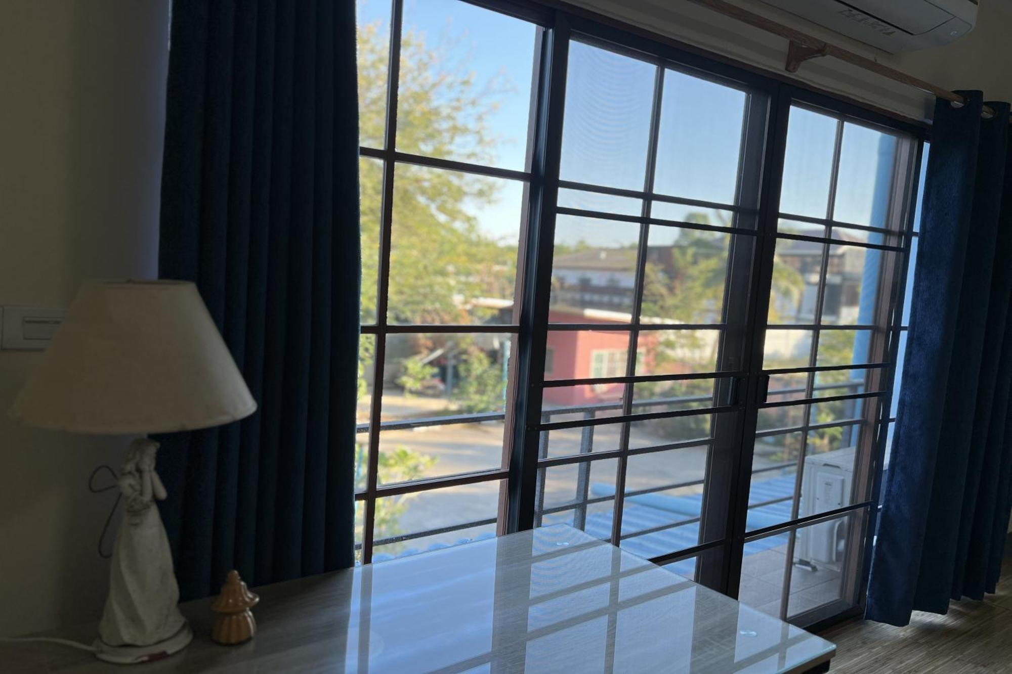 V Tharm Hotel Ούντον Τάνι Εξωτερικό φωτογραφία