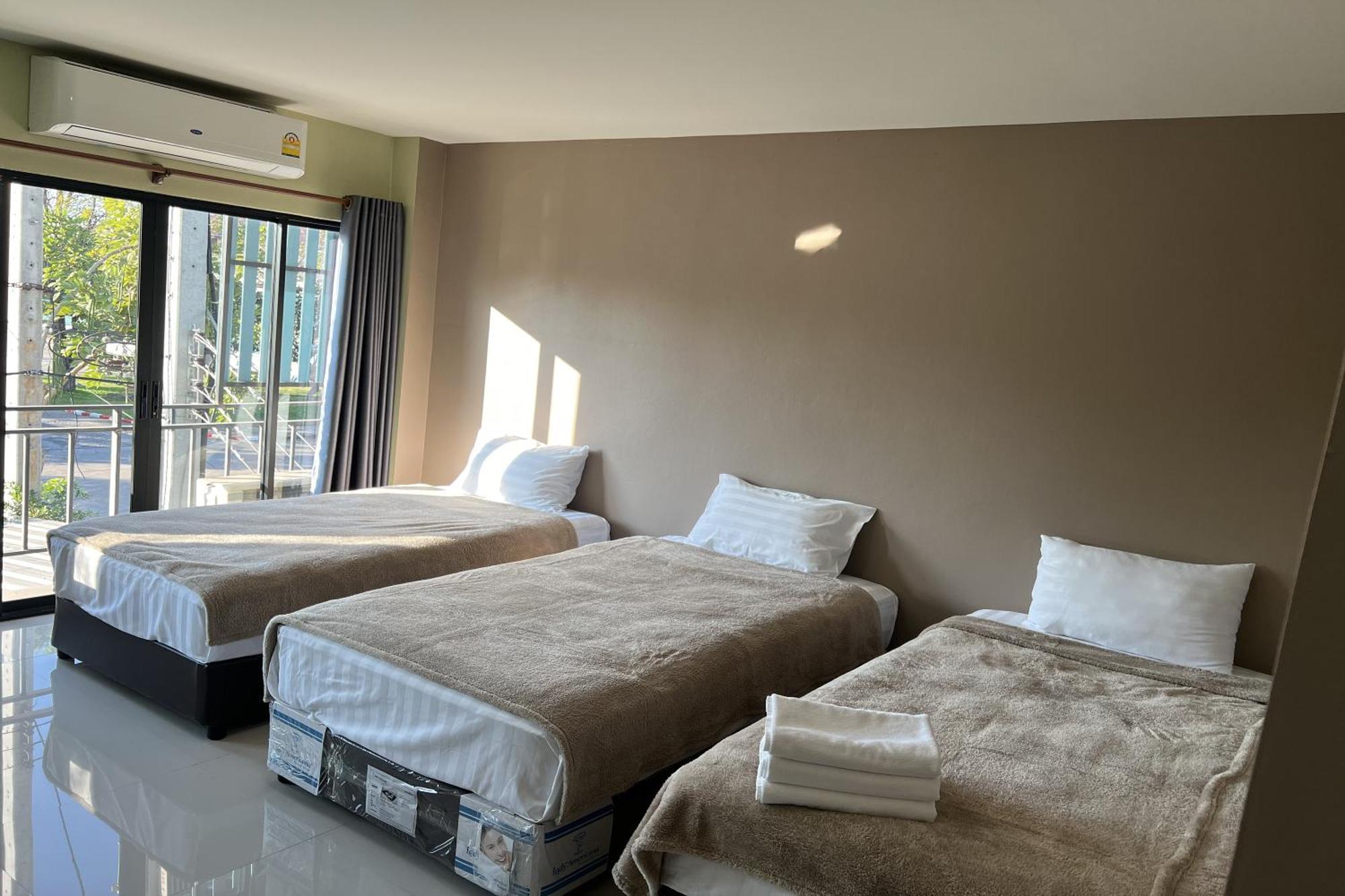 V Tharm Hotel Ούντον Τάνι Εξωτερικό φωτογραφία