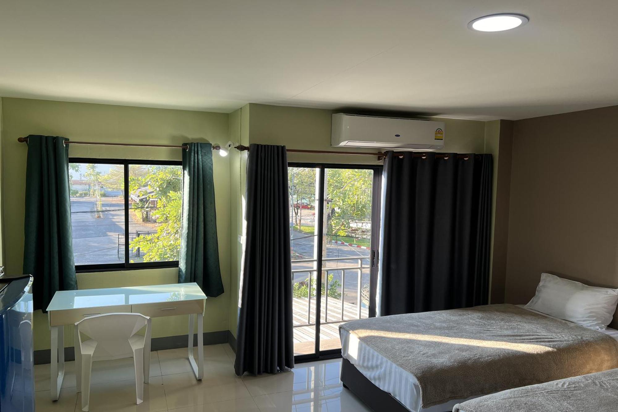V Tharm Hotel Ούντον Τάνι Εξωτερικό φωτογραφία