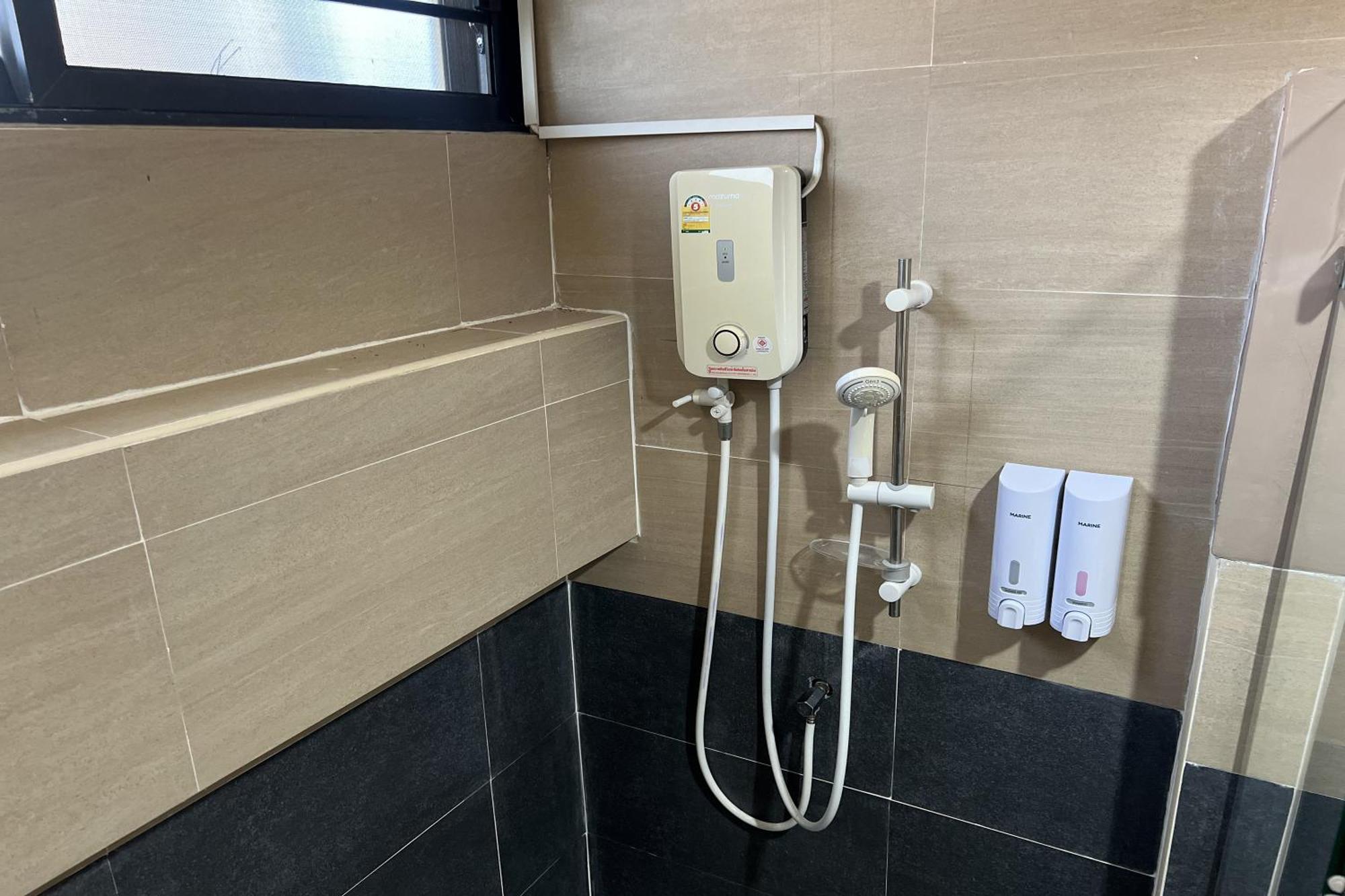 V Tharm Hotel Ούντον Τάνι Εξωτερικό φωτογραφία