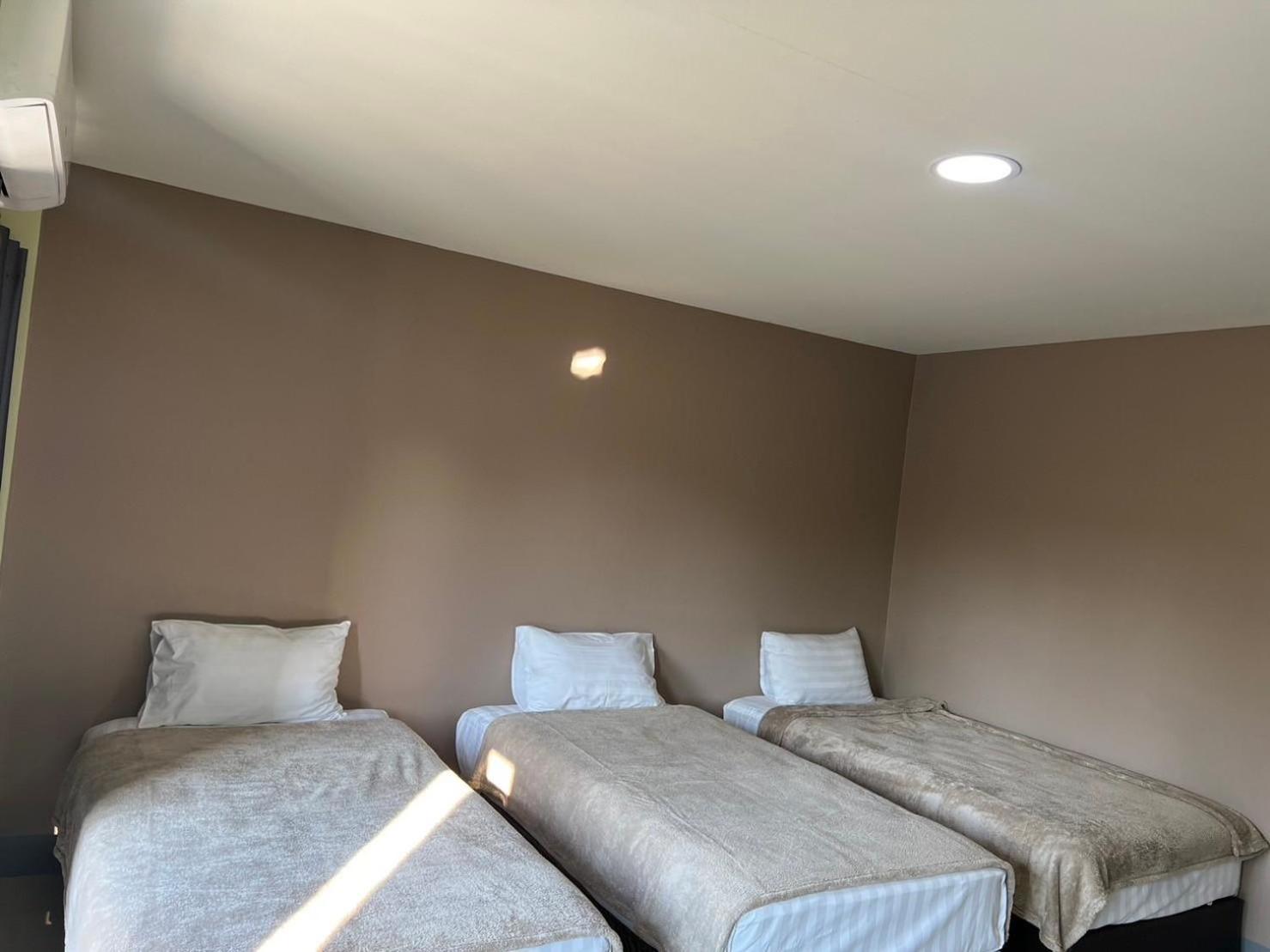 V Tharm Hotel Ούντον Τάνι Εξωτερικό φωτογραφία
