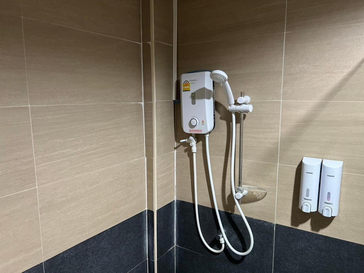 V Tharm Hotel Ούντον Τάνι Εξωτερικό φωτογραφία